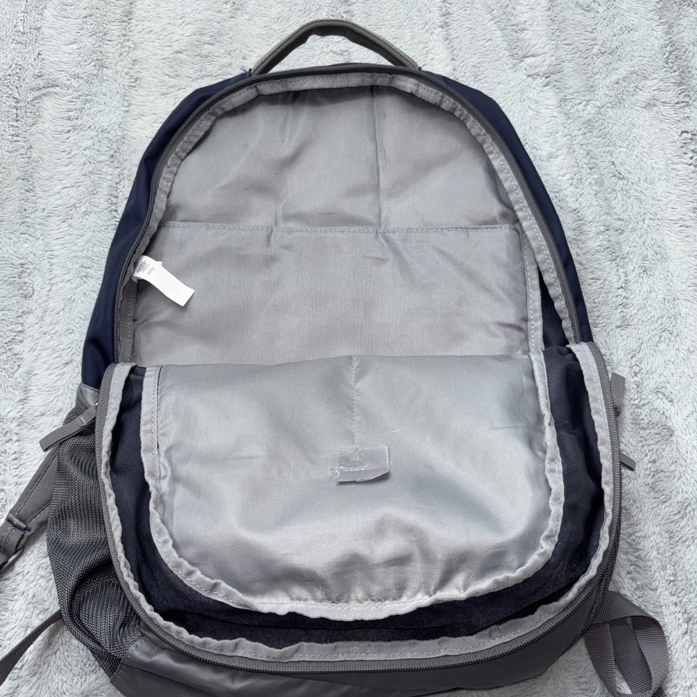 Under Armour Hustle II Backpack featuring UA Storm water-resistant technology - Picture 11 of 12